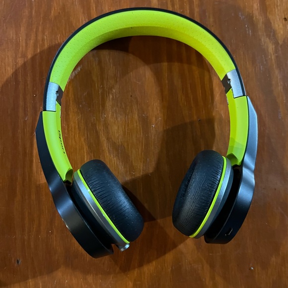 Monster Bluetooth Overear headphones - Picture 3 of 3